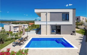 Stunning Apartment In Malinska